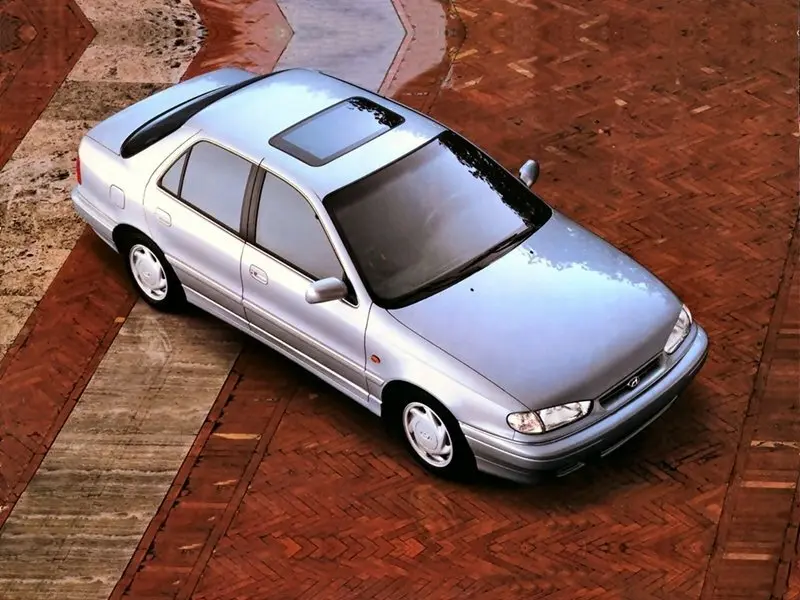 Hyundai Elantra I (J1) Седан — сүрөт 3