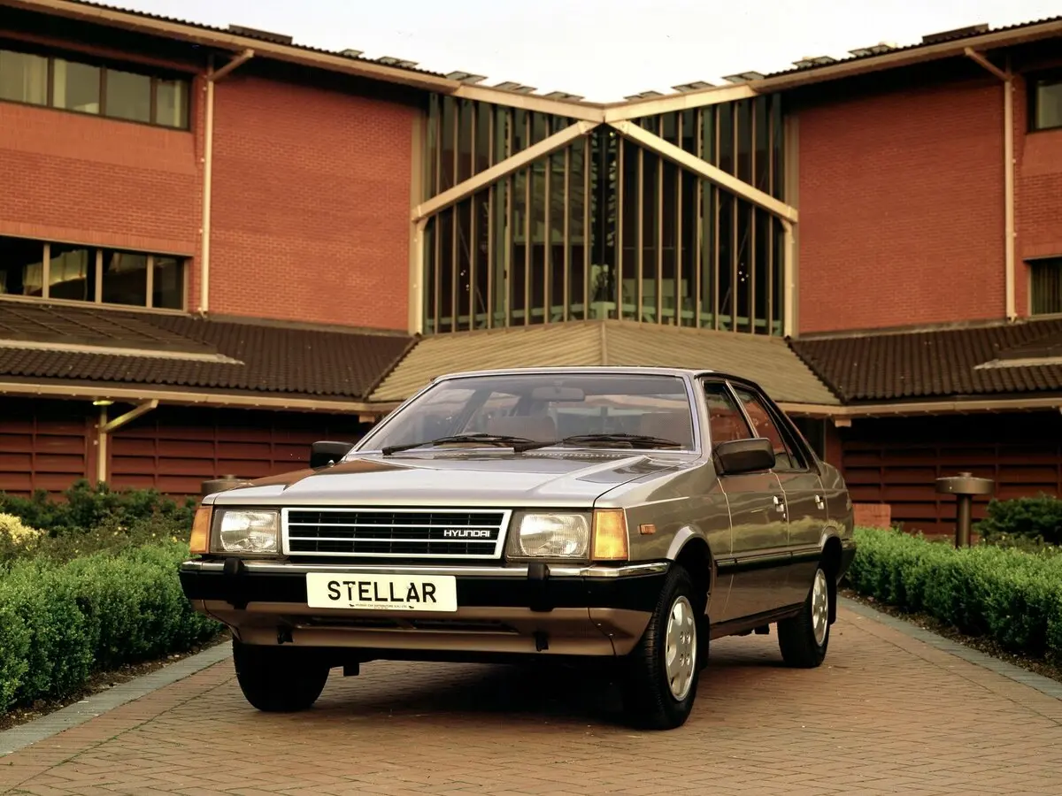 Hyundai Stellar 1983 – 1993 Седан — сүрөт 2