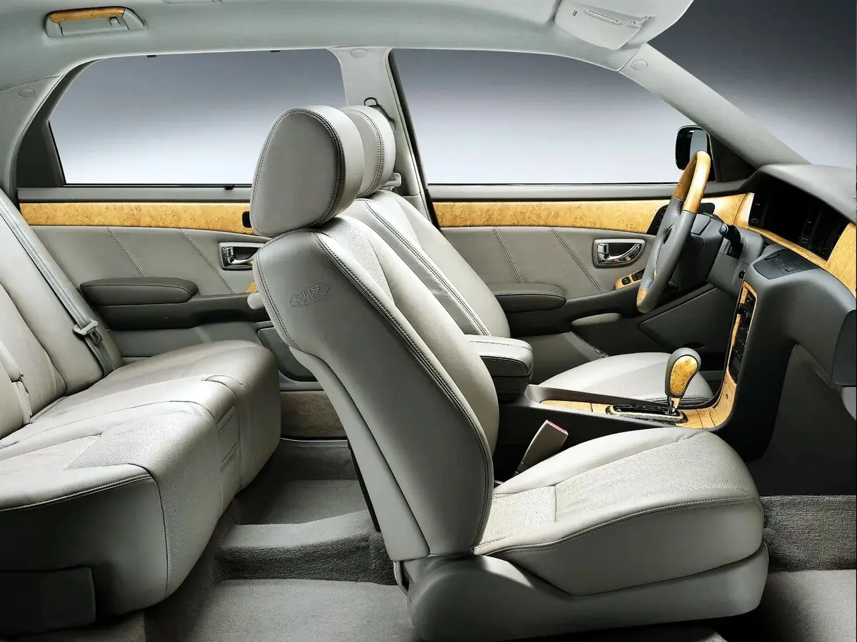 Hyundai Centennial 1999 – 2008 Седан — сүрөт 5