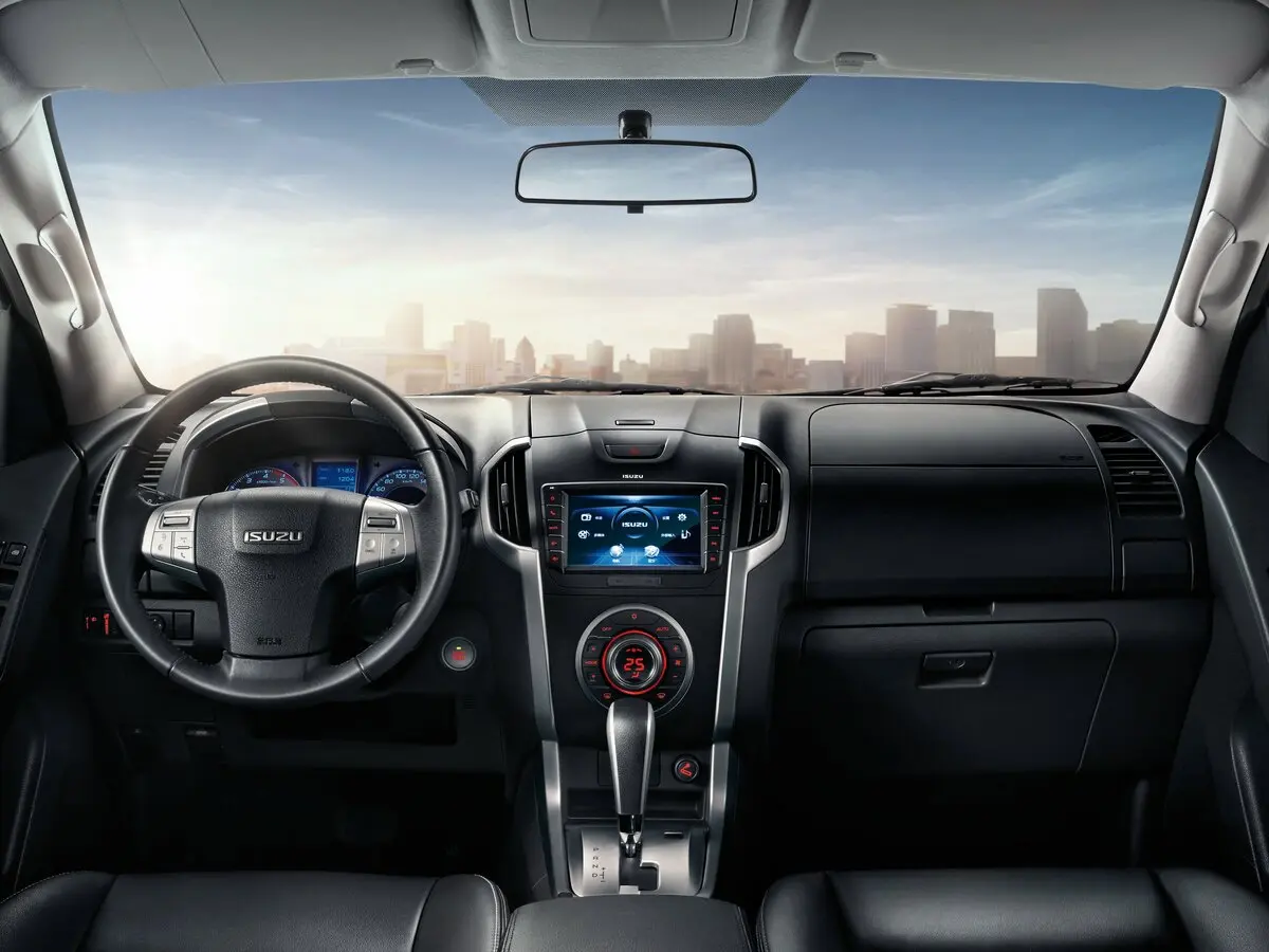 Isuzu MU-X I Внедорожник 5 дв. — сүрөт 6