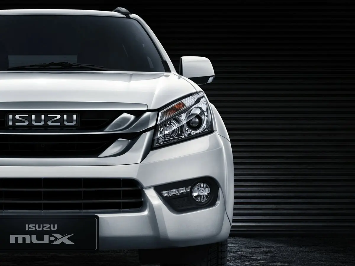 Isuzu MU-X I Внедорожник 5 дв. — сүрөт 10
