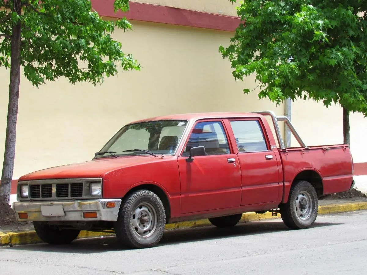 Isuzu KB II Пикап Двойная кабина