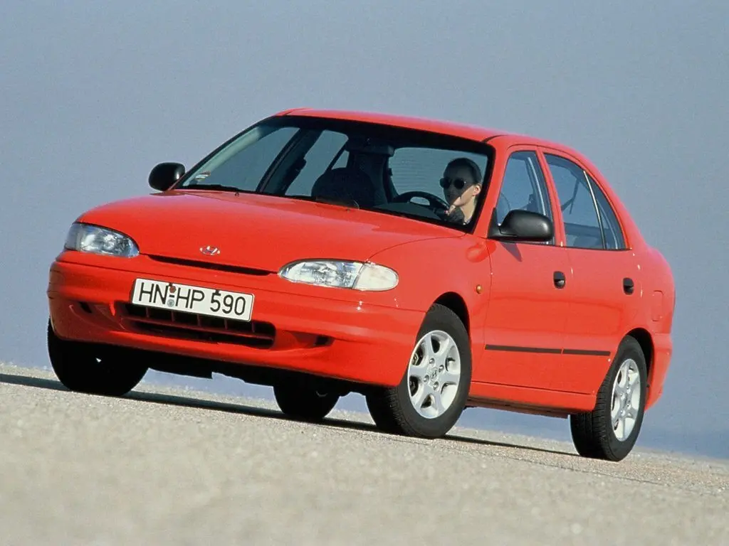 Hyundai Verna I Рестайлинг Хэтчбек 5 дв.