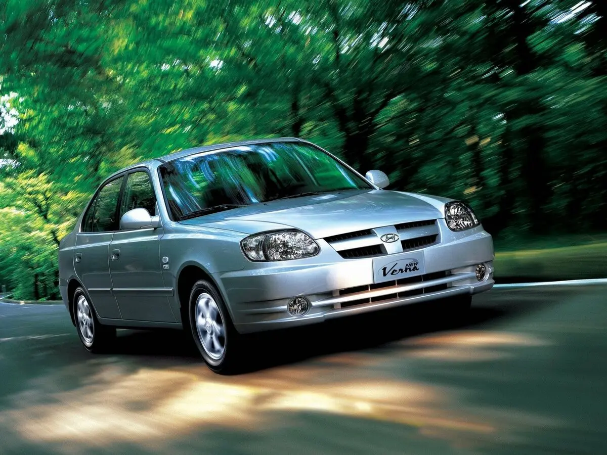 Hyundai Verna I Рестайлинг Седан