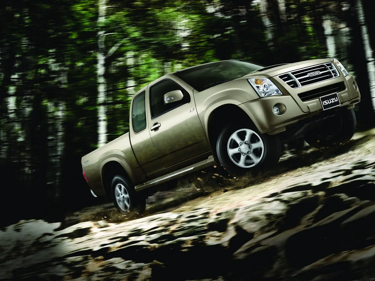 Isuzu D-Max I Рестайлинг Пикап Полуторная кабина — сүрөт 2
