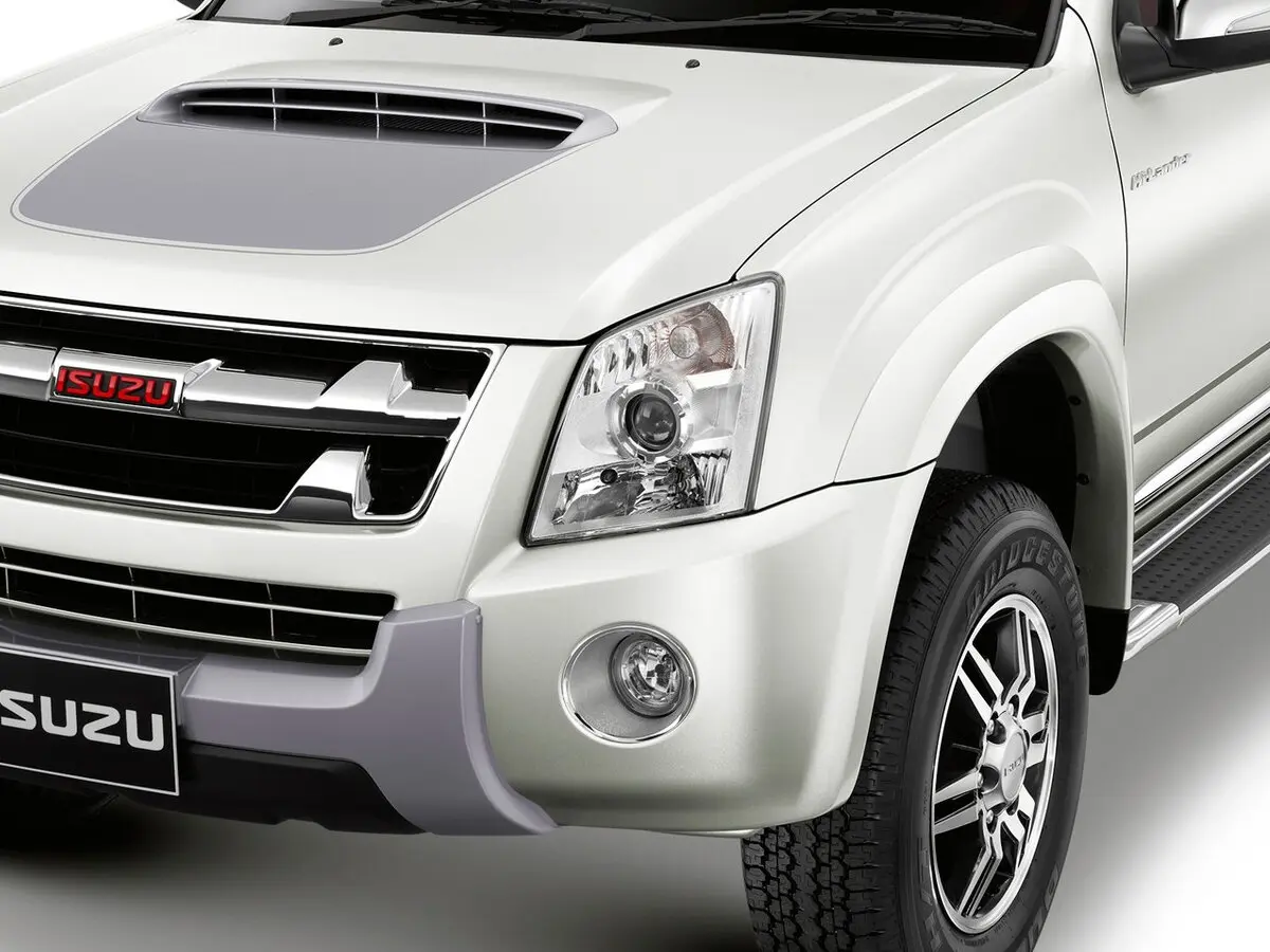 Isuzu D-Max I Рестайлинг Пикап Полуторная кабина — сүрөт 5