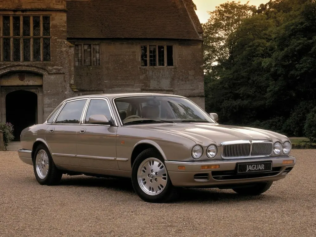 Jaguar XJ II (X300)