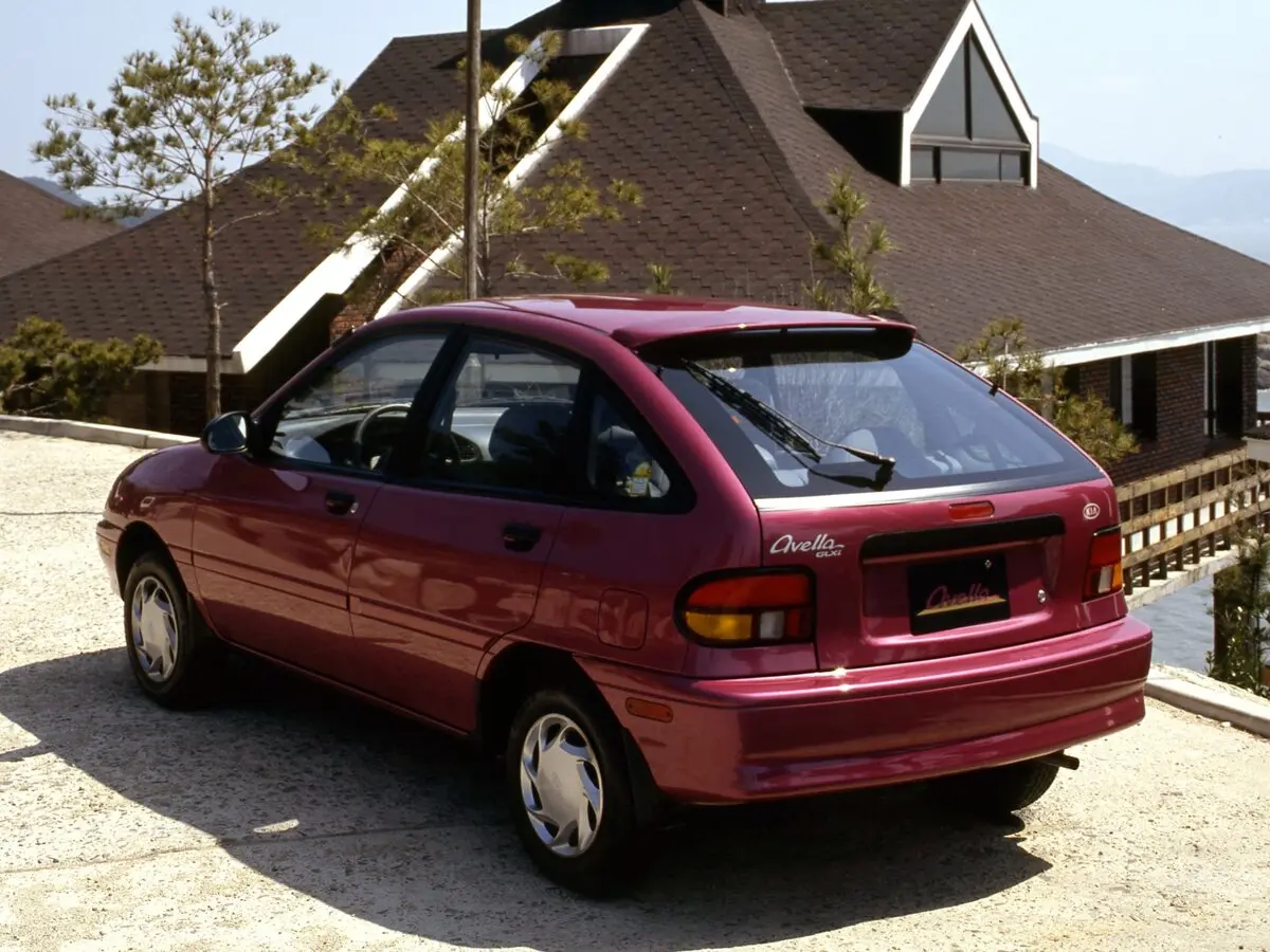 Kia Avella 1994 – 2000 Хэтчбек 5 дв. — сүрөт 3