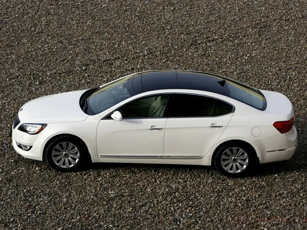 Kia Cadenza I Седан — сүрөт 2