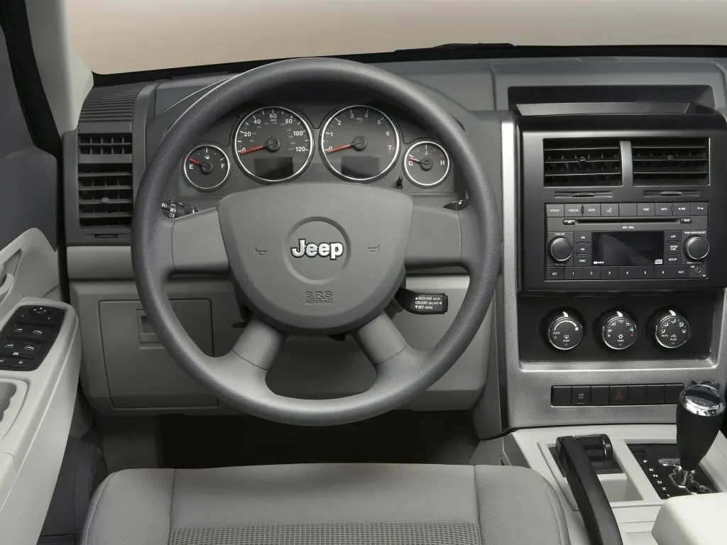 Jeep Liberty (North America) II Внедорожник 5 дв. — сүрөт 6
