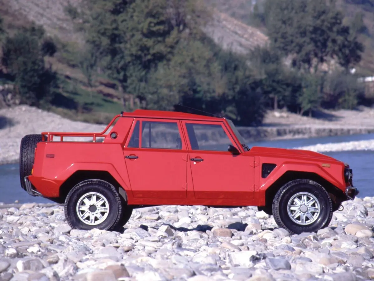 Lamborghini LM002 1986 – 1993 Пикап Двойная кабина — сүрөт 2