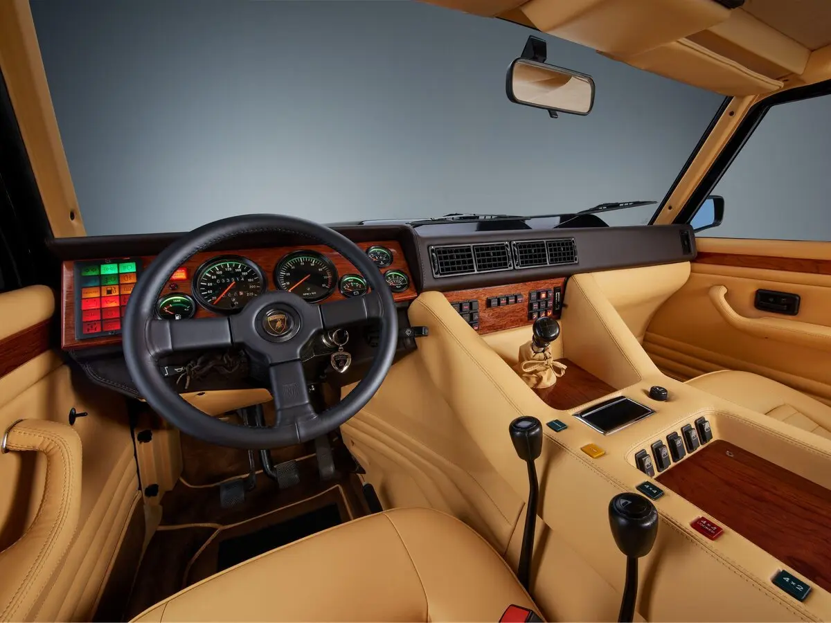 Lamborghini LM002 1986 – 1993 Пикап Двойная кабина — сүрөт 6