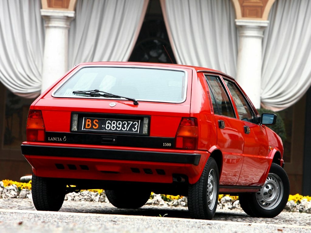 Lancia Delta I (831) Хэтчбек 5 дв. — фото 5