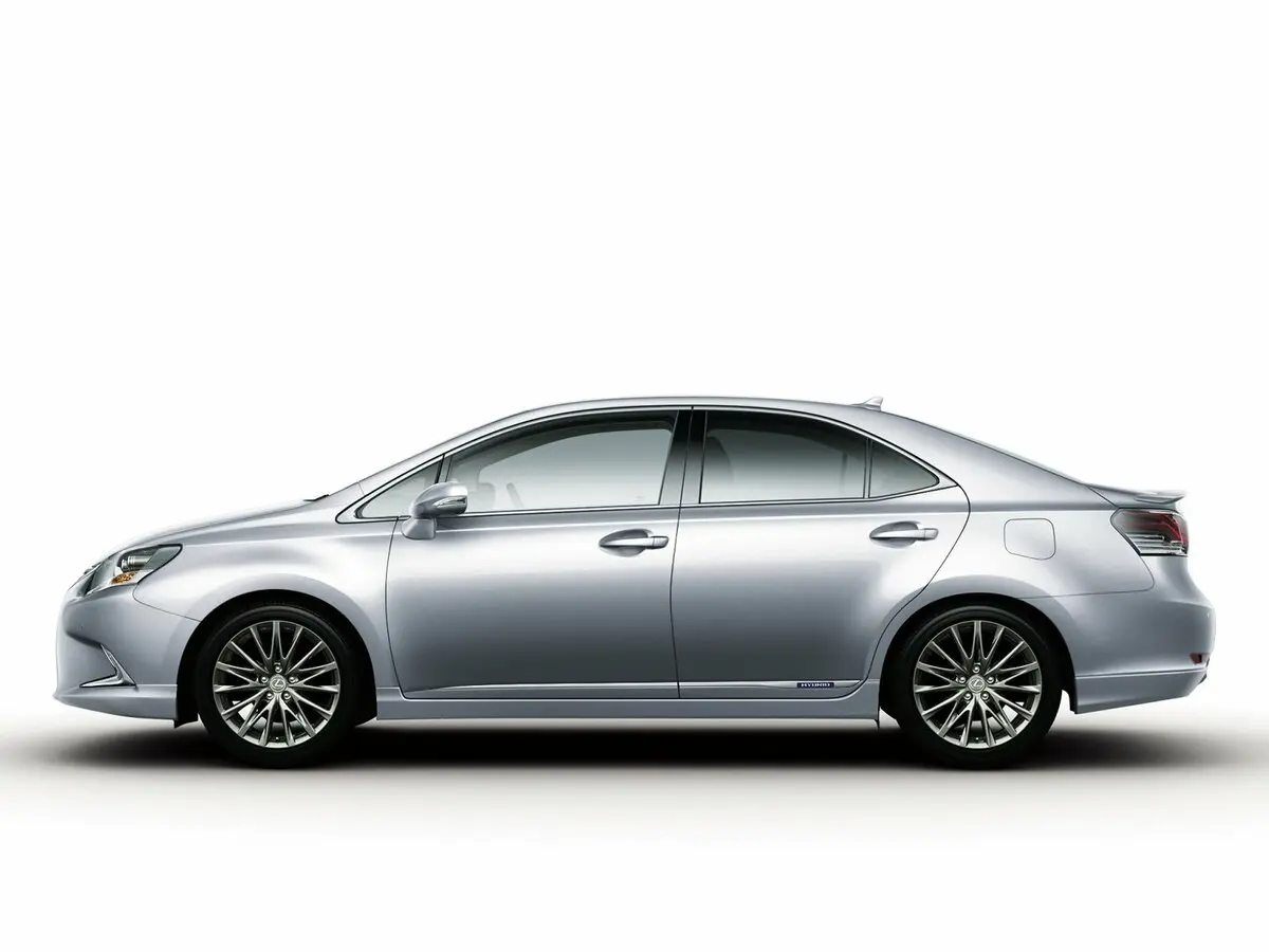 Lexus HS I Рестайлинг Седан — photo 2