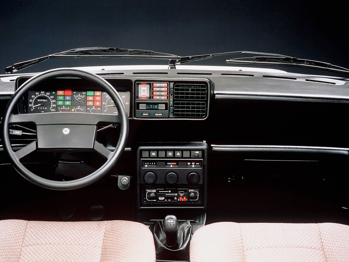Lancia Prisma 1982 – 1989 Седан — фото 6