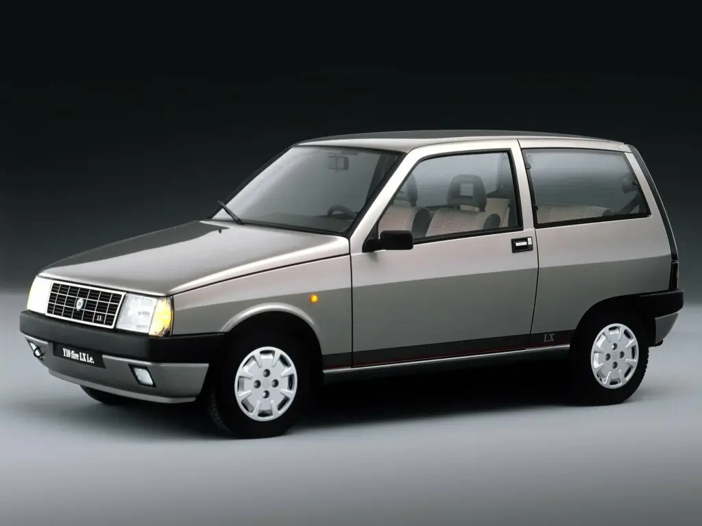 Lancia Y10 i Хэтчбек 3 дв.