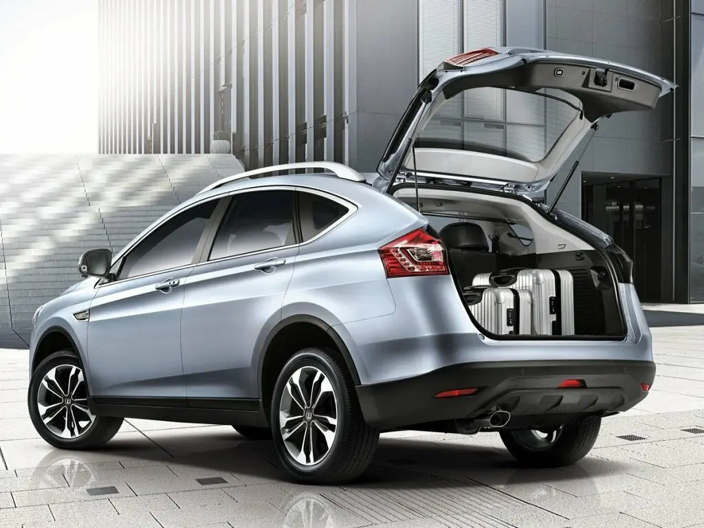 Luxgen U6 Turbo 2013 – 2023 Внедорожник 5 дв. — 照片 3