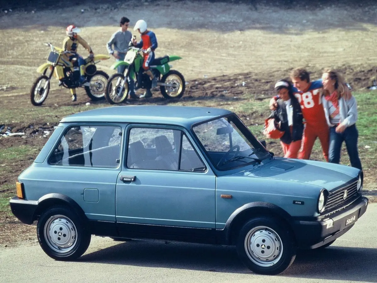 Lancia A 112 1982 – 1986 Хэтчбек 3 дв. — 照片 2