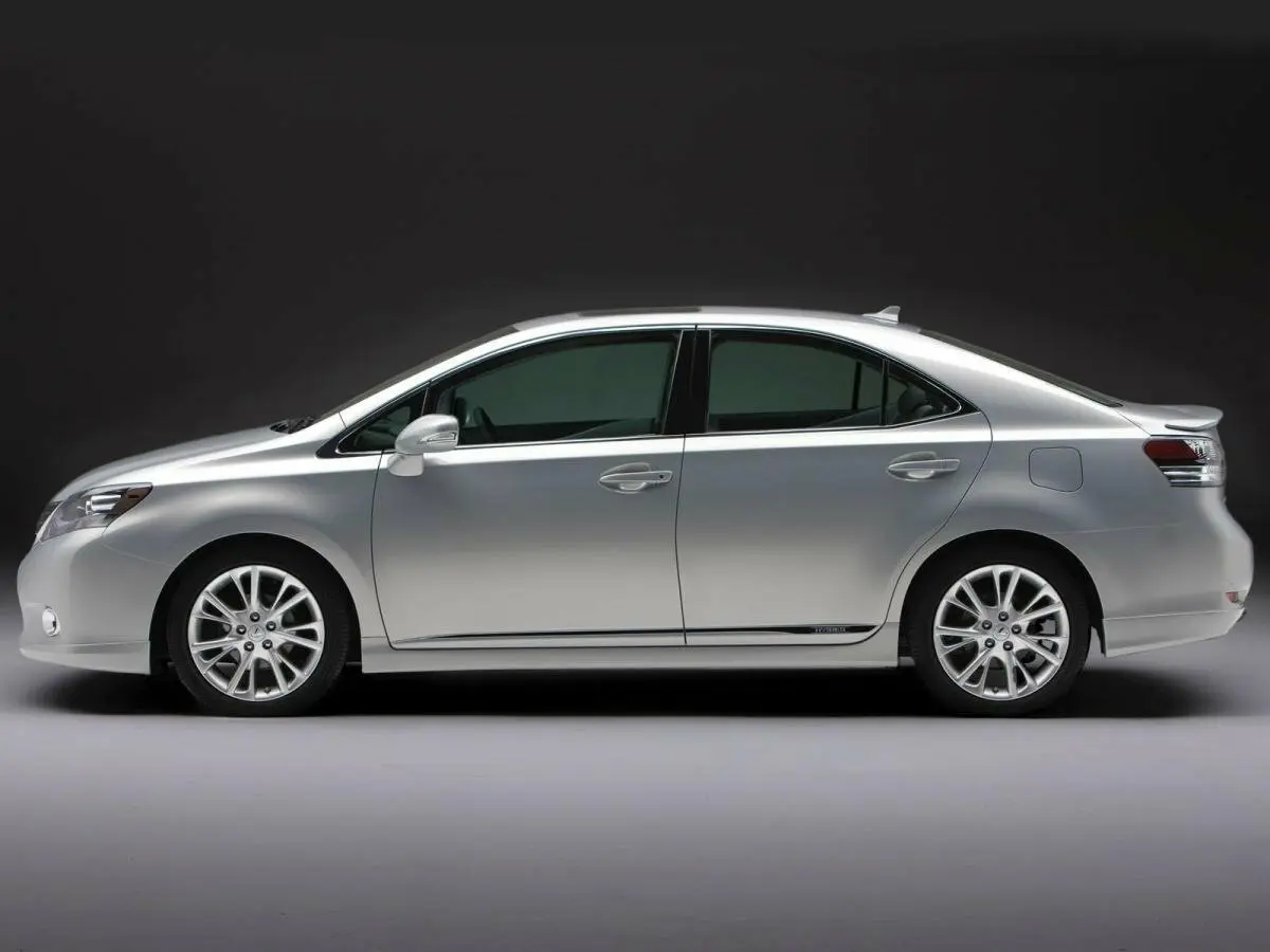 Lexus HS I Седан — сүрөт 2