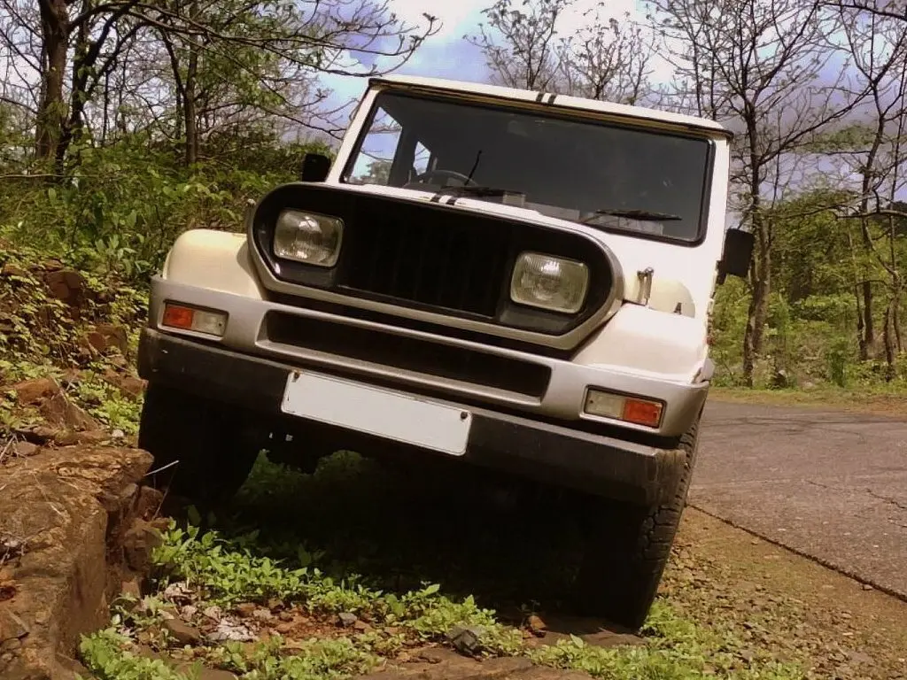 Mahindra Armada 1990 – 2005 Внедорожник 5 дв. — сүрөт 3
