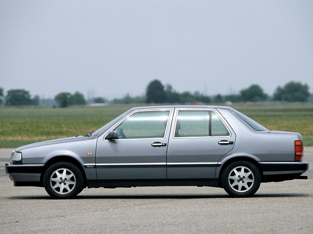 Lancia Thema I Седан — фото 2