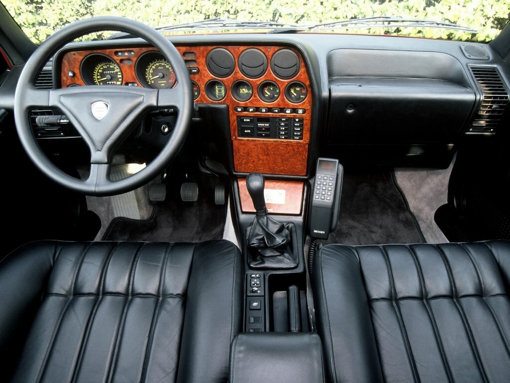 Lancia Thema I Седан — фото 6