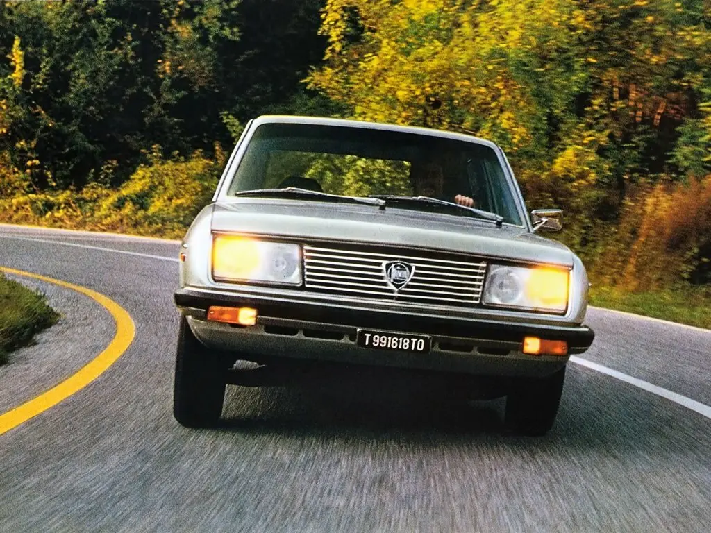 Lancia Beta 1972 – 1984 Седан — photo 3