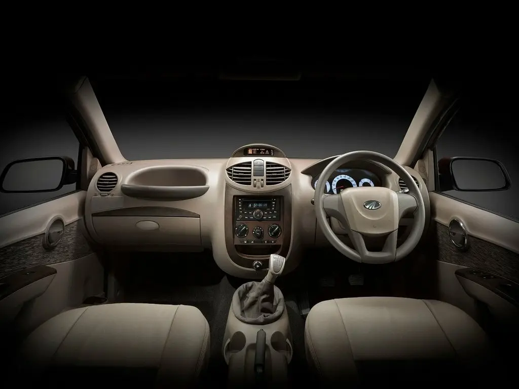 Mahindra Xylo 2009 – 2019 Компактвэн — сүрөт 3