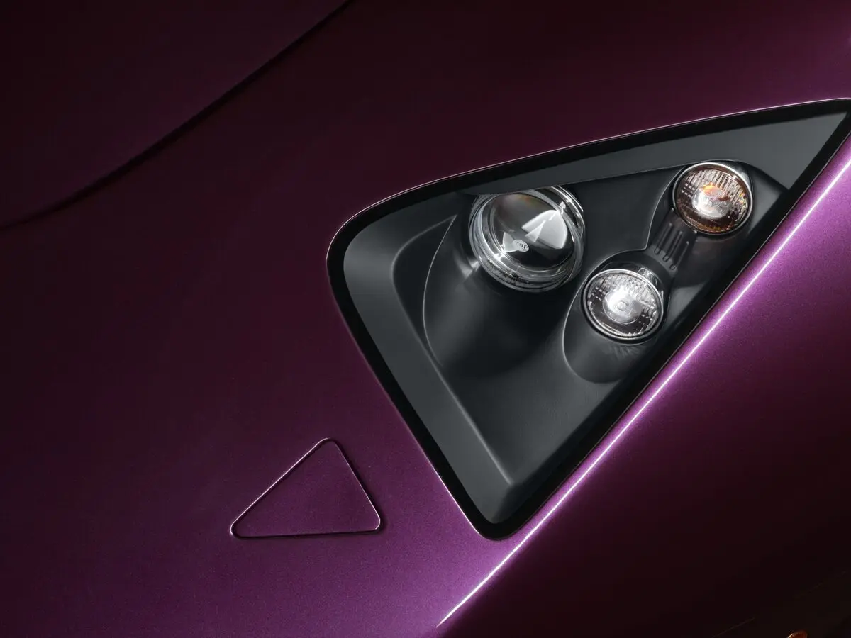 Marussia B1 2010 – 2014 Купе — 照片 9