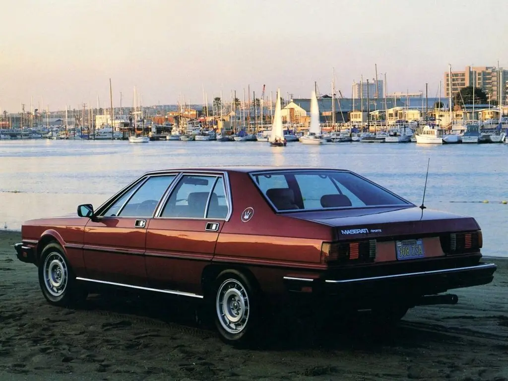 Maserati Quattroporte III Седан — сүрөт 4