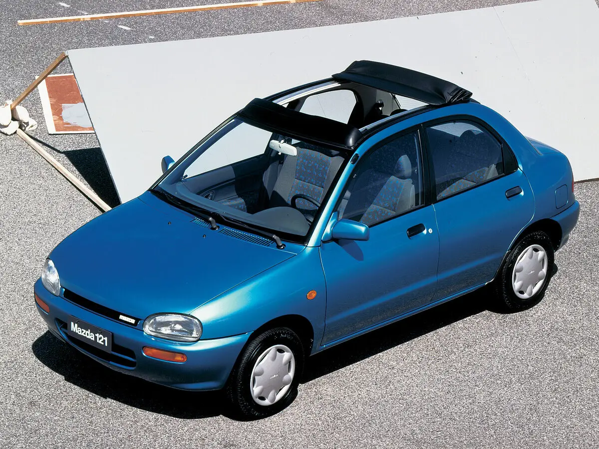 Mazda 121 II Седан — сүрөт 5