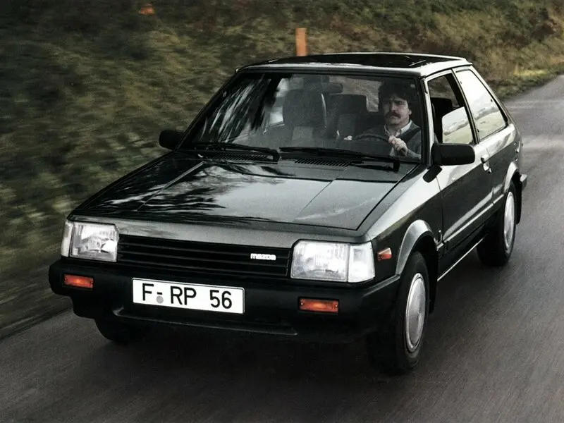 Mazda 323 II (BD) Хэтчбек 3 дв. — фото 3