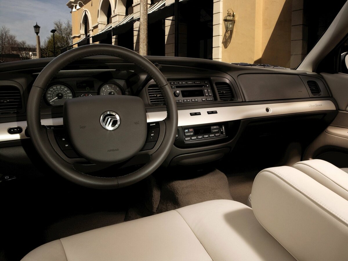 Mercury Grand Marquis IV Рестайлинг Седан — фото 6