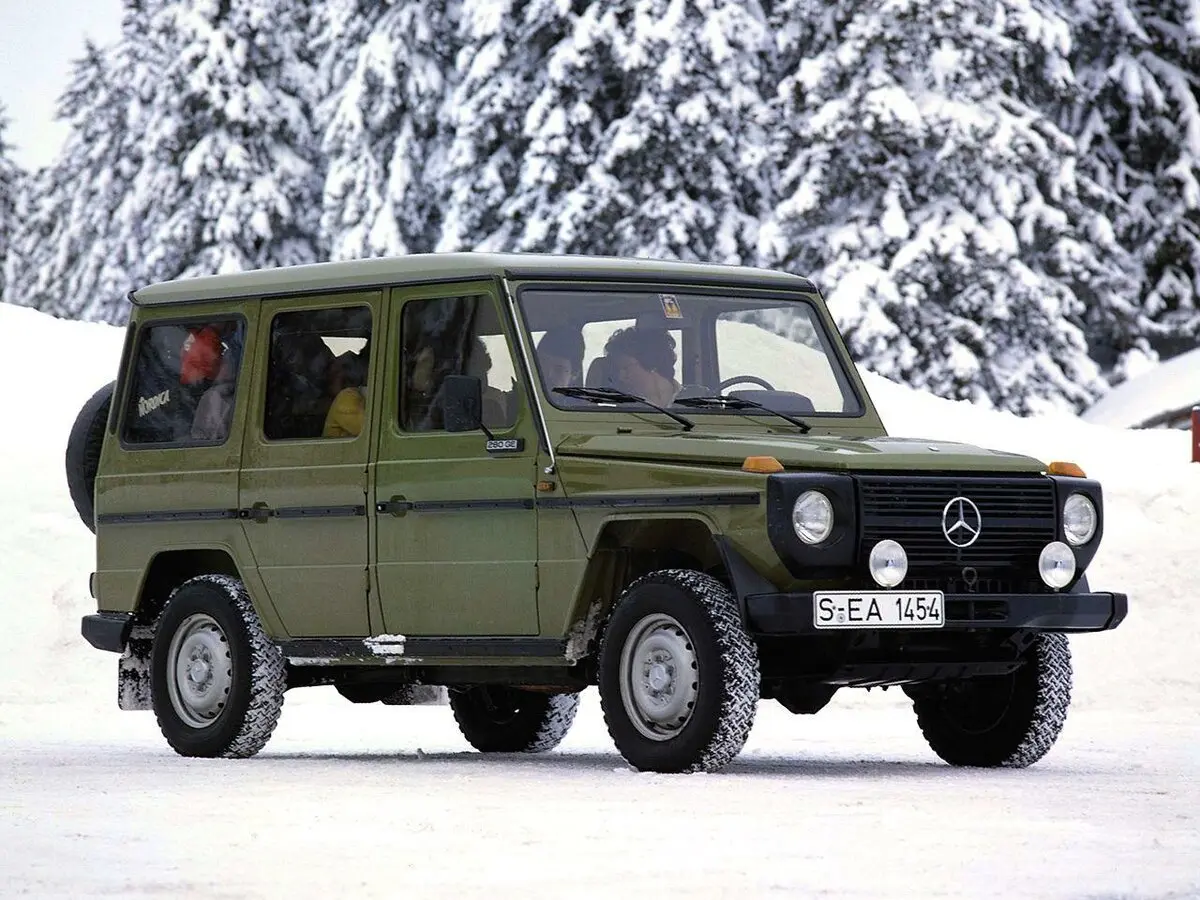 Mercedes-Benz G-Класс I (W460; W461) Внедорожник 5 дв. — сүрөт 2