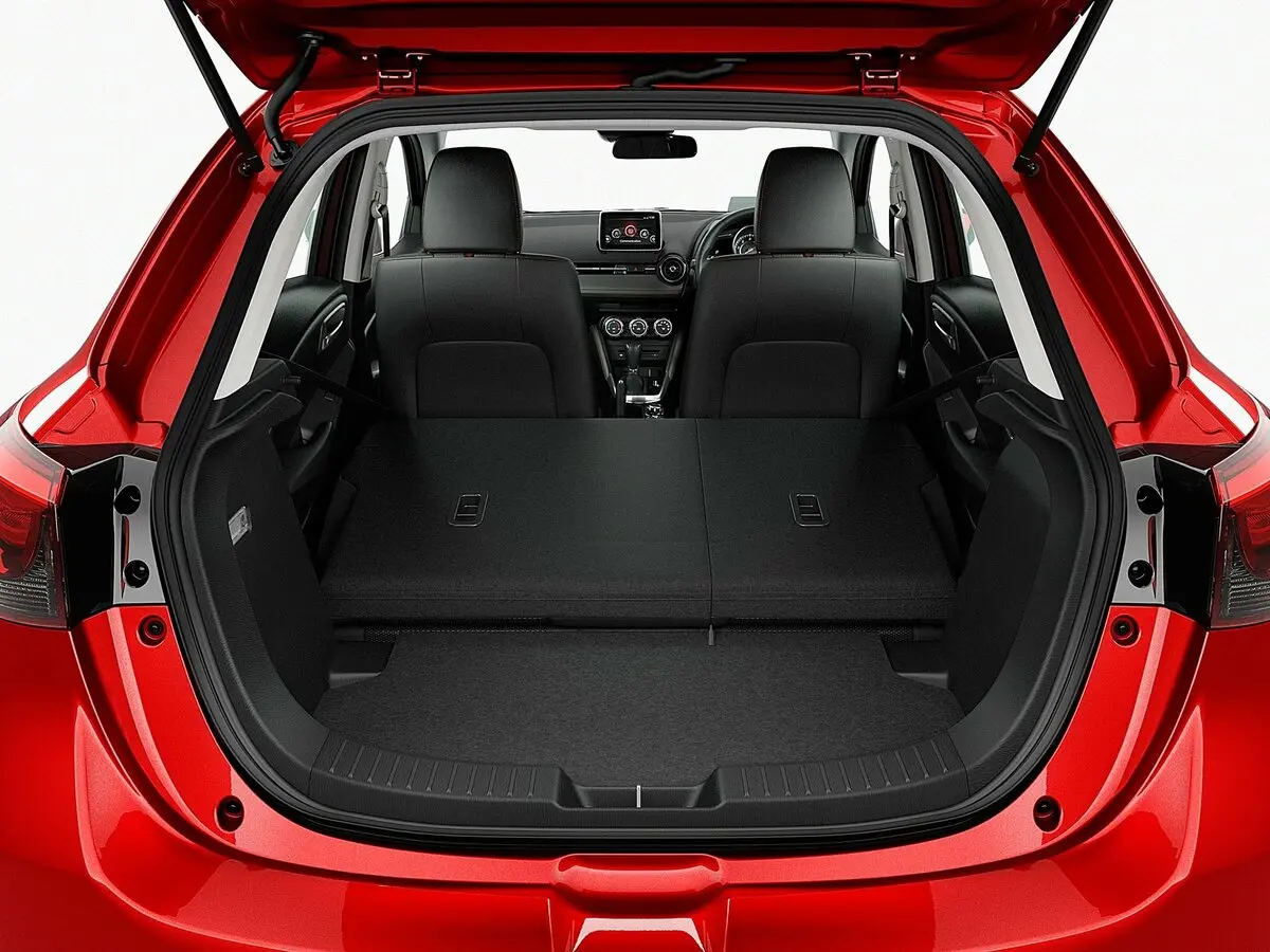 Mazda Demio IV (DJ) Хэтчбек 5 дв. — фото 11