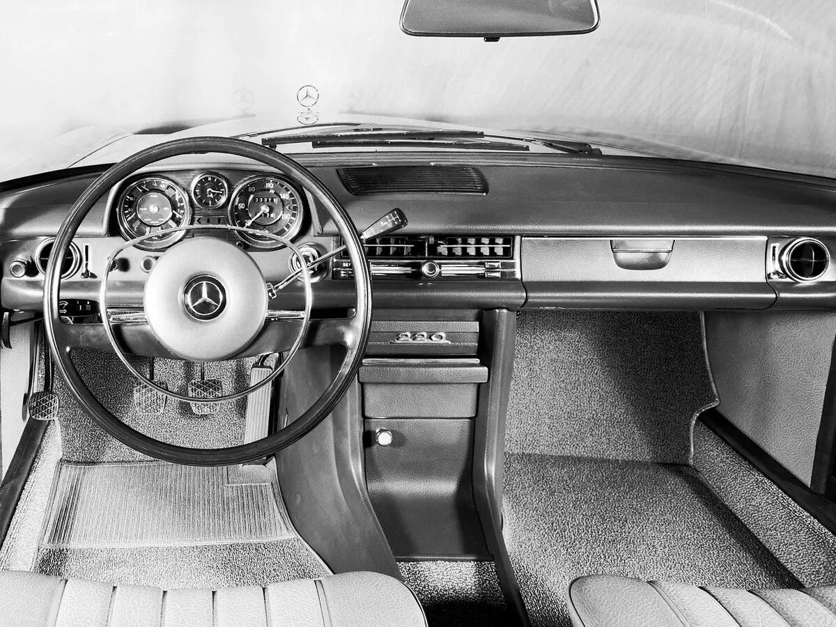 Mercedes-Benz W115 1968 – 1977 Седан — сүрөт 4