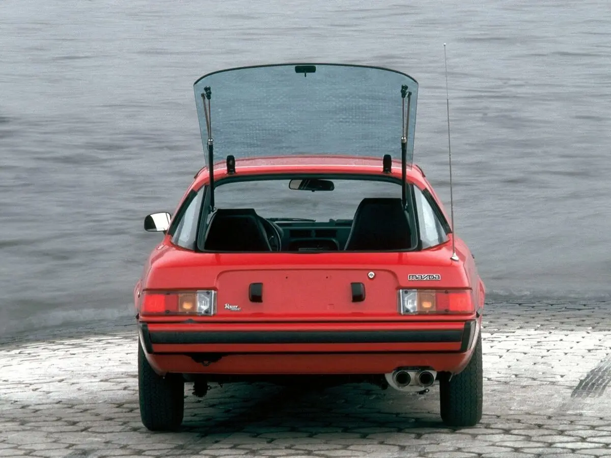 Mazda RX-7 I (SA) Купе — photo 4