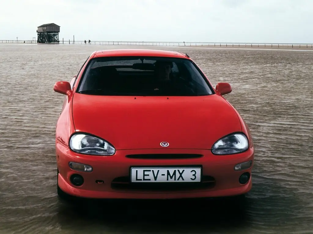 Mazda MX-3 I Купе — сүрөт 3