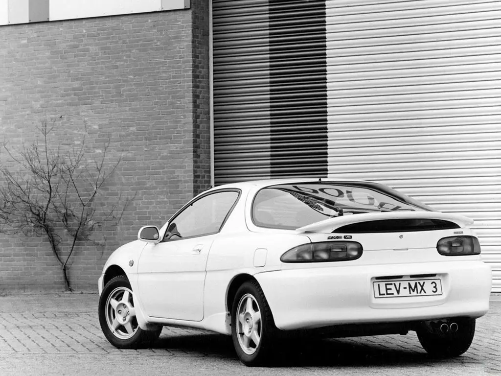 Mazda MX-3 I Купе — сүрөт 4