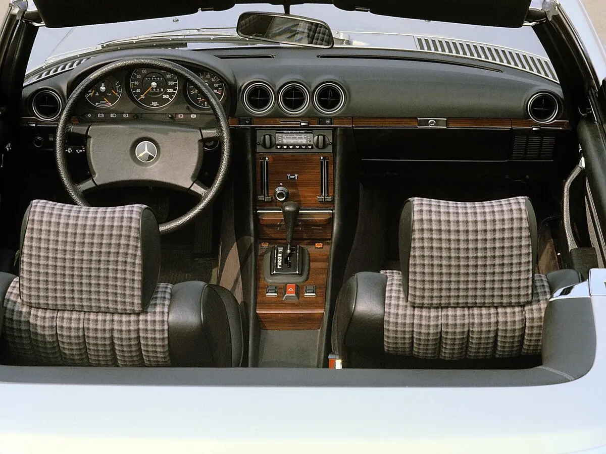Mercedes-Benz SL-Класс III (R107, C107) Родстер — сүрөт 6