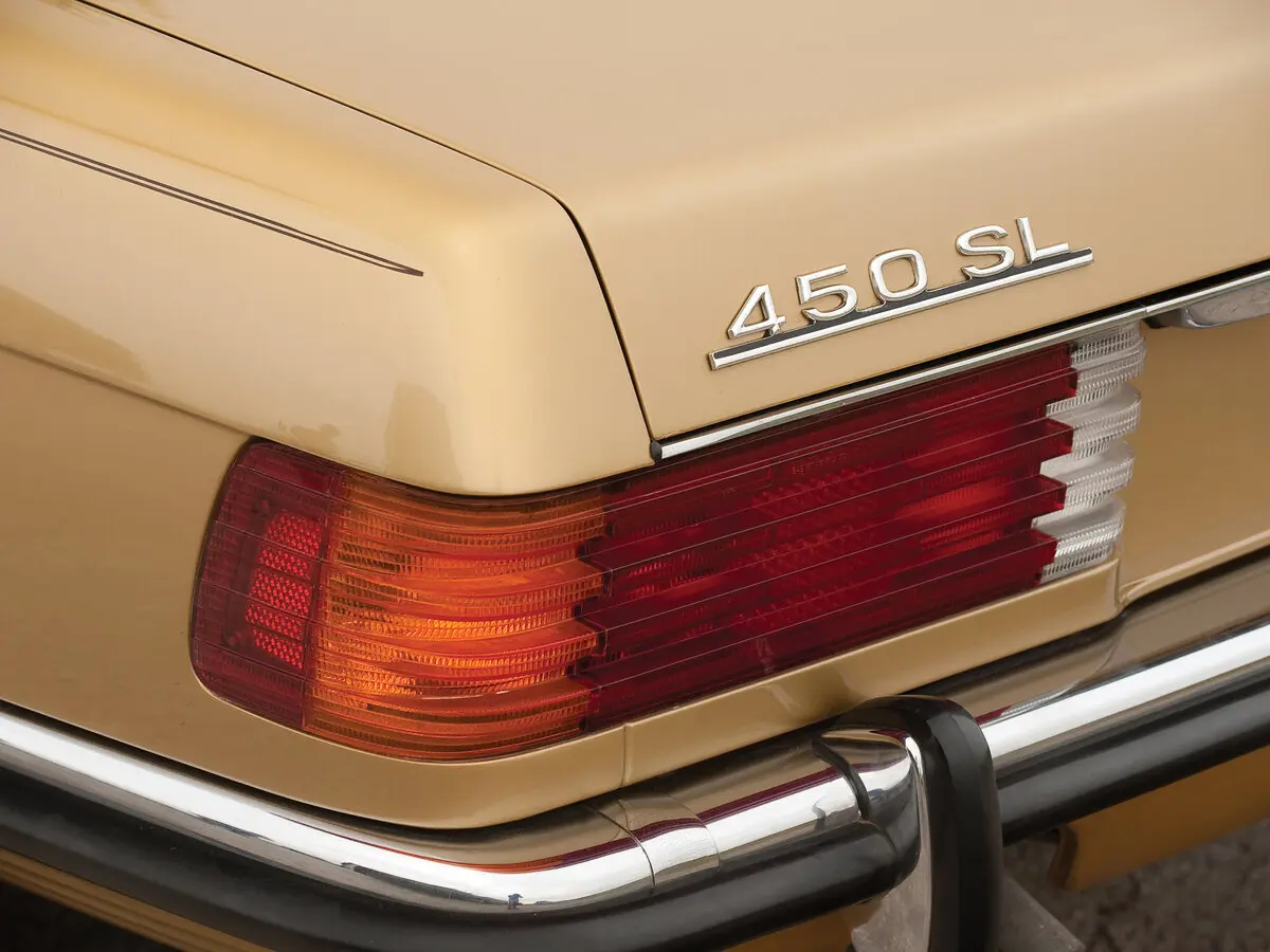 Mercedes-Benz SL-Класс III (R107, C107) Родстер — сүрөт 11