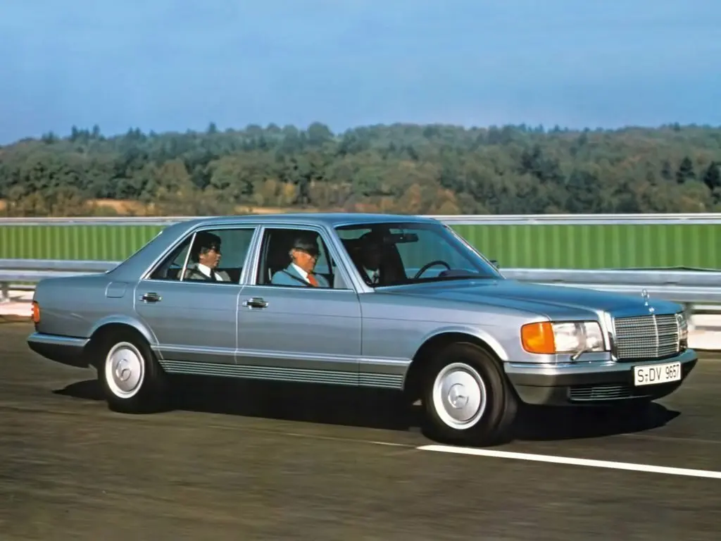 Mercedes-Benz S-Класс II (W126) Седан