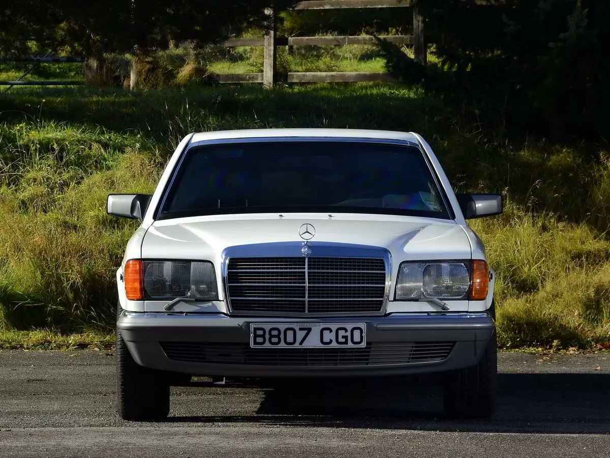 Mercedes-Benz S-Класс II (W126) Седан — фото 3