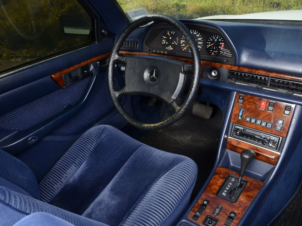 Mercedes-Benz S-Класс II (W126) Седан — фото 6