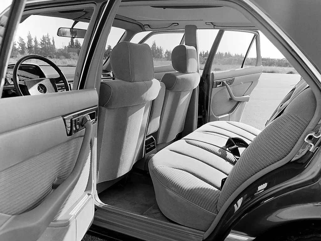 Mercedes-Benz S-Класс II (W126) Седан — фото 7
