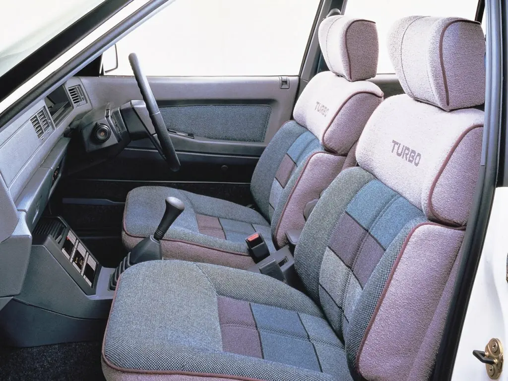 Mitsubishi Galant V Седан — сүрөт 4