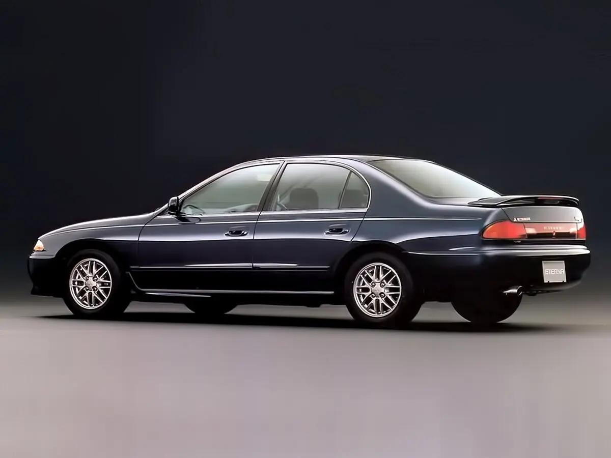 Mitsubishi Eterna VII Седан — сүрөт 2