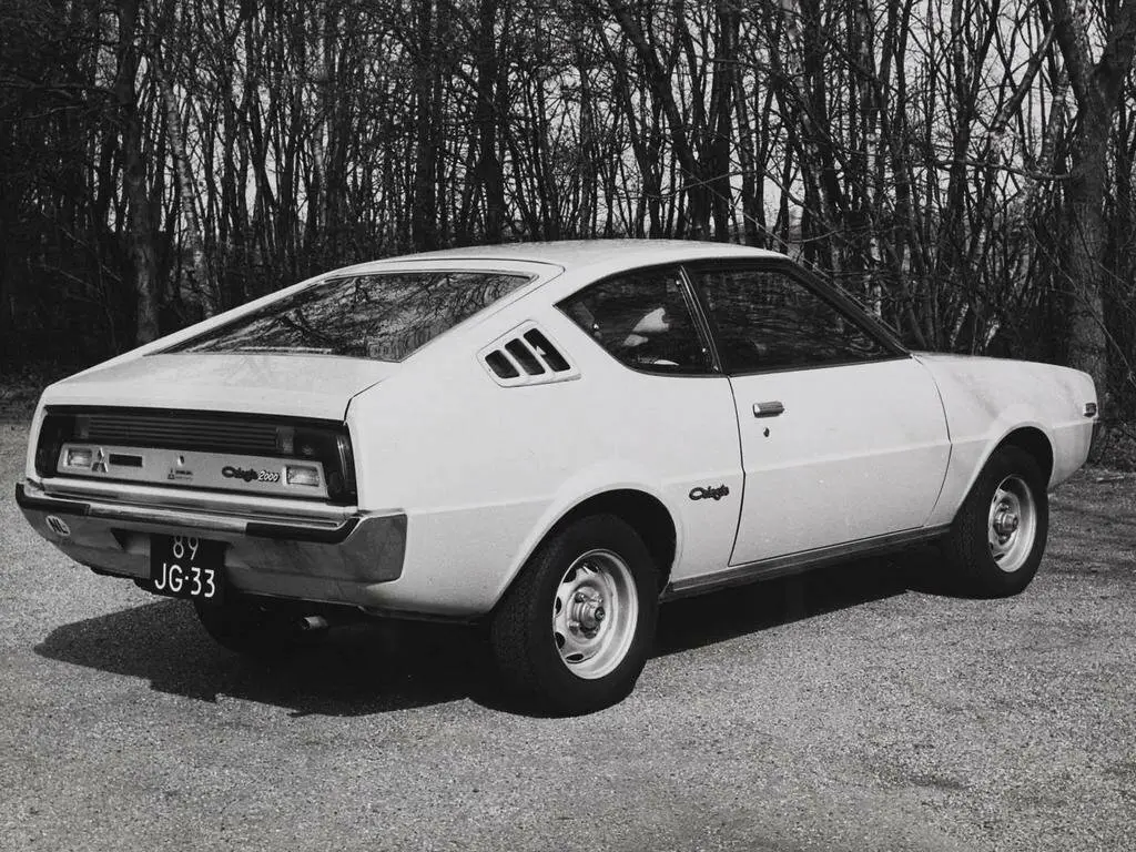 Mitsubishi Celeste 1975 – 1981 Хэтчбек 3 дв. — 照片 3