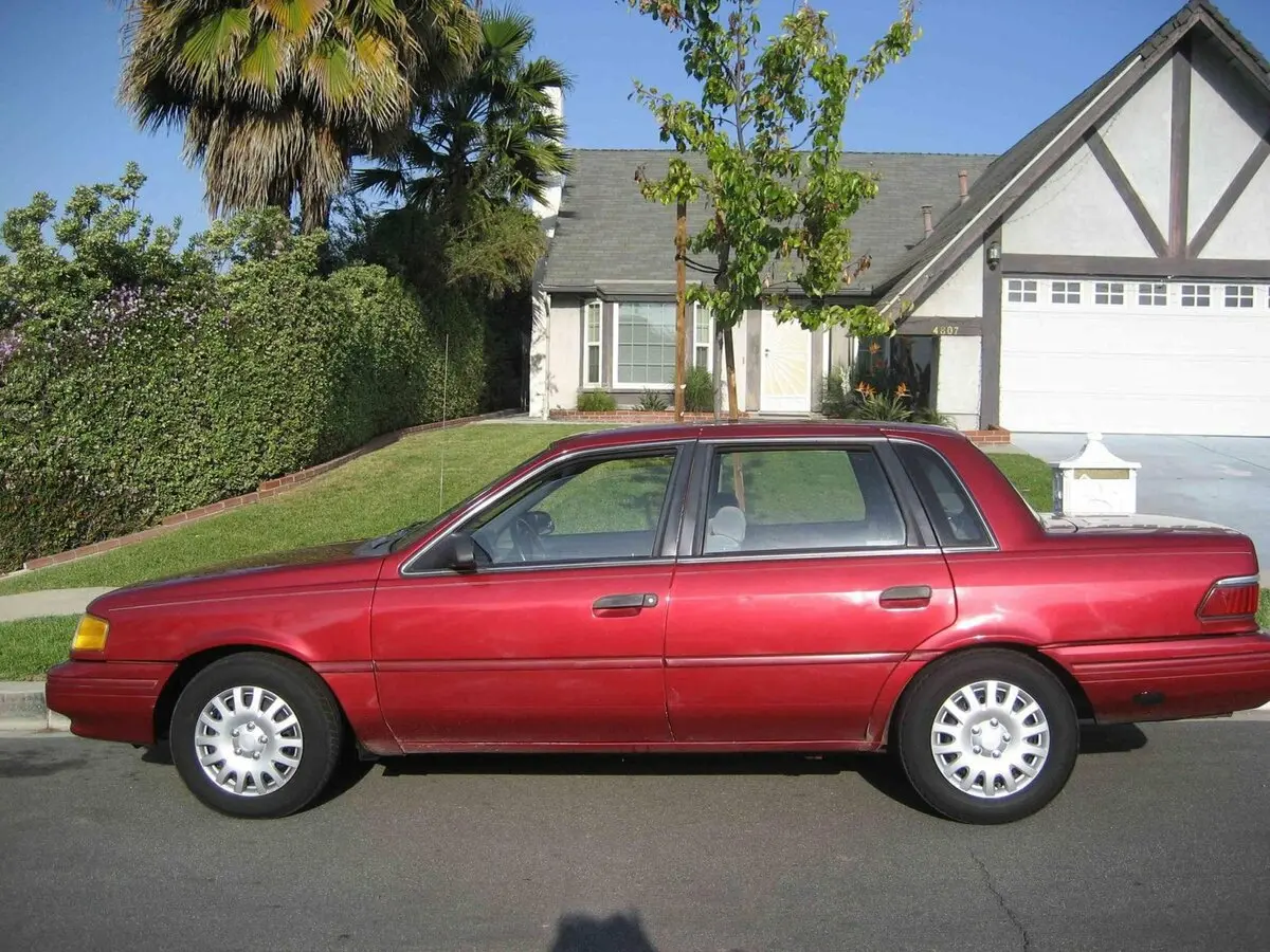 Mercury Topaz II Седан — photo 2