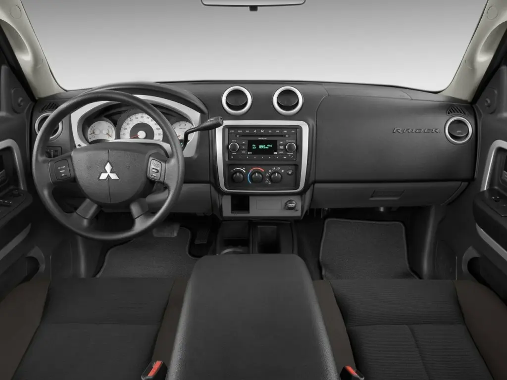 Mitsubishi Raider 2006 – 2009 Пикап Двойная кабина — сүрөт 5